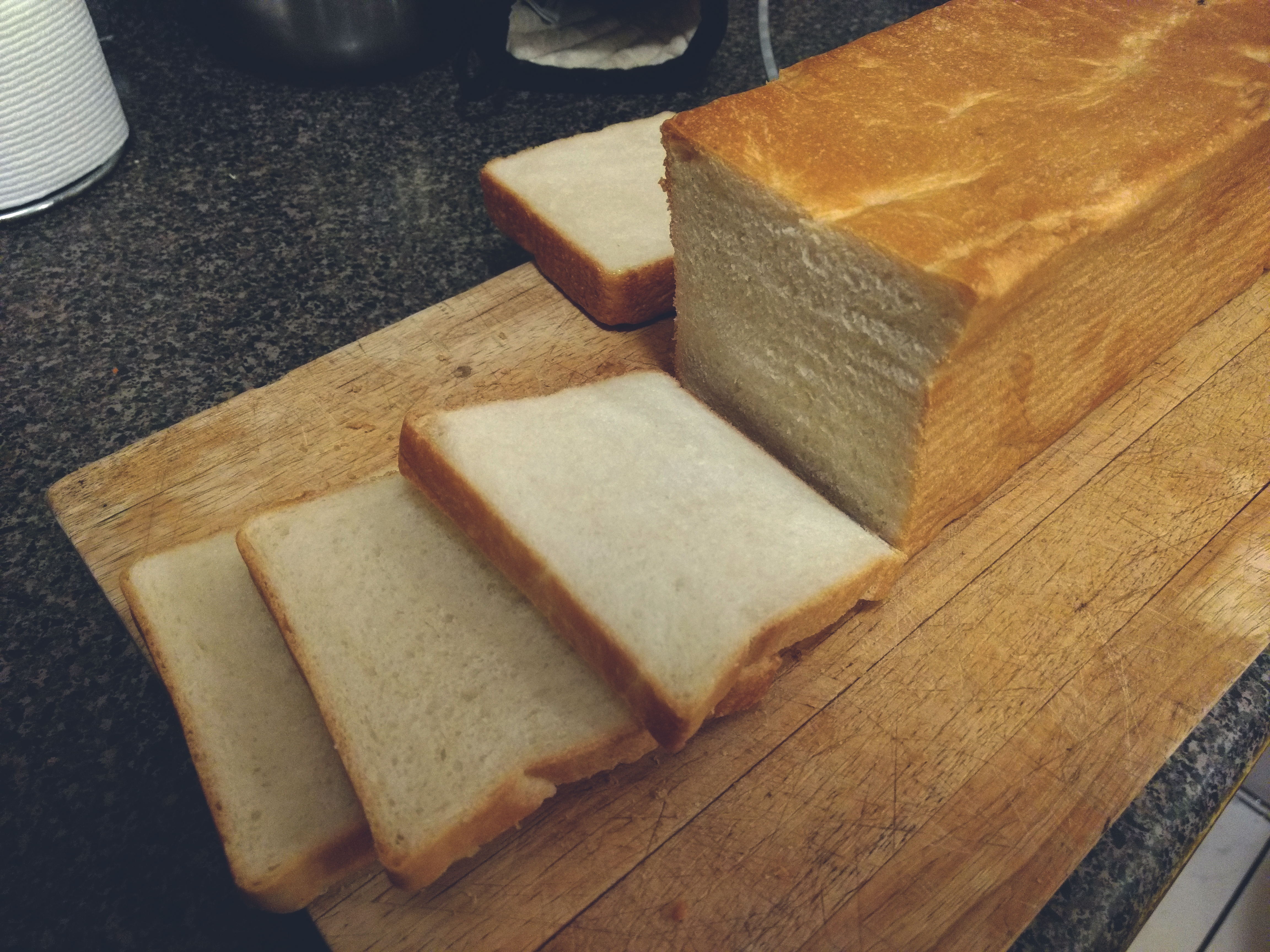 paindupandemique/slicedloaf.jpg